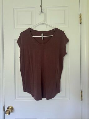 Athleta Cloutlight Status Top - Mauve